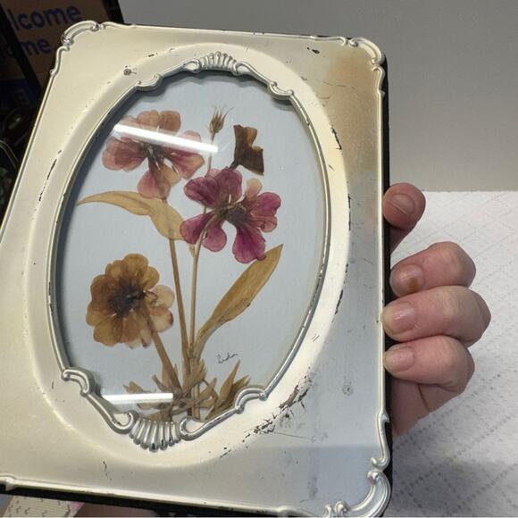 Silver Ornate Picture Frame with Botanical Accents - Picture 5 of 7